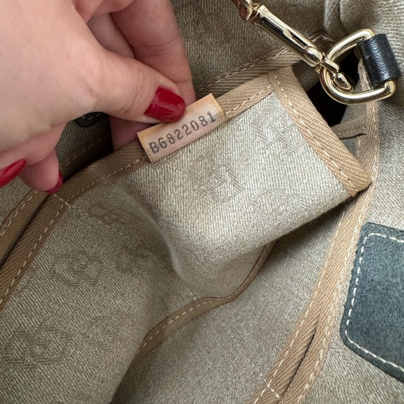 Dooney & Bourke Vintage Beige Canvas Handbag with Black Accents - Picture 8 of 9